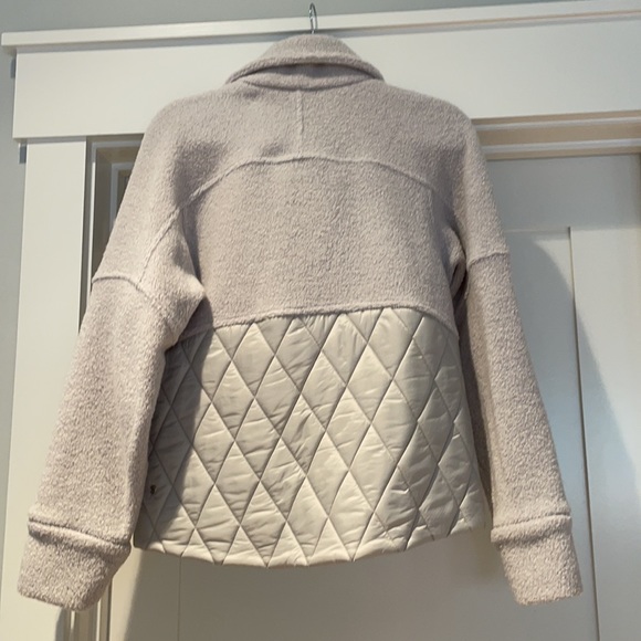 Lululemon Jacket - Picture 2 of 4